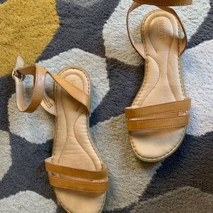 Born Leather Tan Sandals